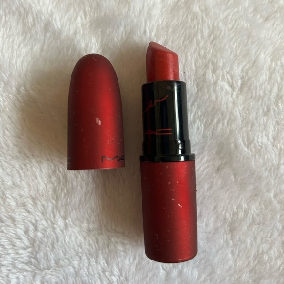 MAC Viva Glam Rihanna Lipstick​ - Picture 4 of 4